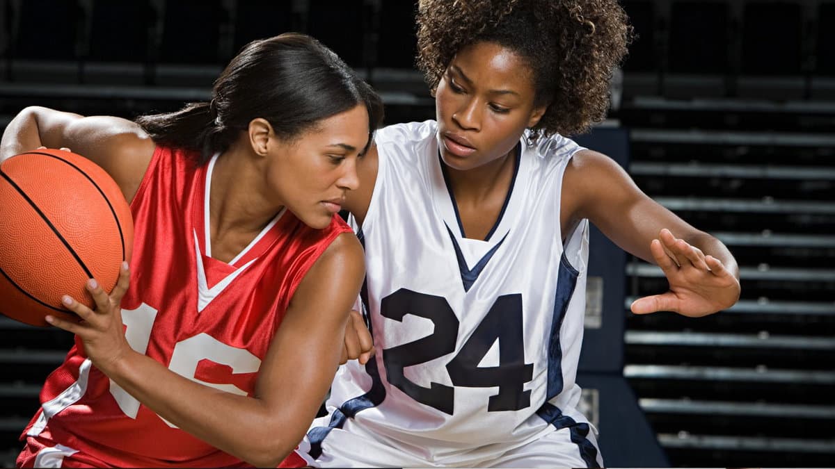 Hogging the Ball: Coaching Youth Basketball & Other Sports